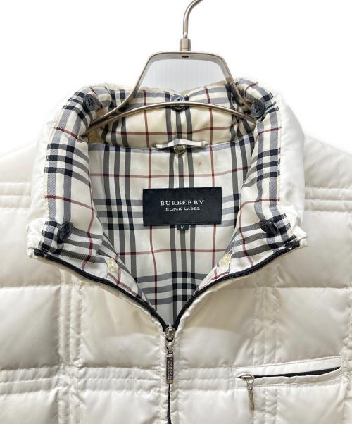 BURBERRY BLACK LABEL（バーバリーブラックレーベル）BURBERRY BLACK LABEL (バーバリーブラックレーベル) 裏ノヴァダウンジャケット ホワイト サイズ:Ⅿの古着・服飾アイテム