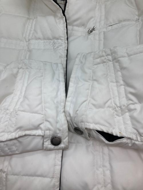 BURBERRY BLACK LABEL（バーバリーブラックレーベル）BURBERRY BLACK LABEL (バーバリーブラックレーベル) 裏ノヴァダウンジャケット ホワイト サイズ:Ⅿの古着・服飾アイテム