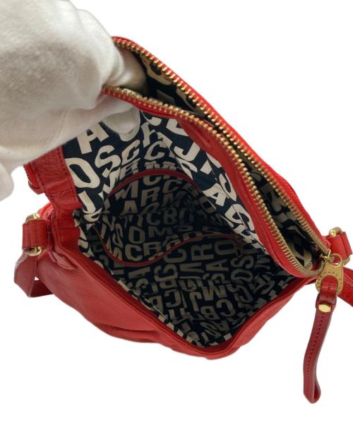 Marc by Marc Jacobs（マークバイマークジェイコブス）Marc by Marc Jacobs (マークバイマークジェイコブス) レザーショルダーバッグ レッドの古着・服飾アイテム