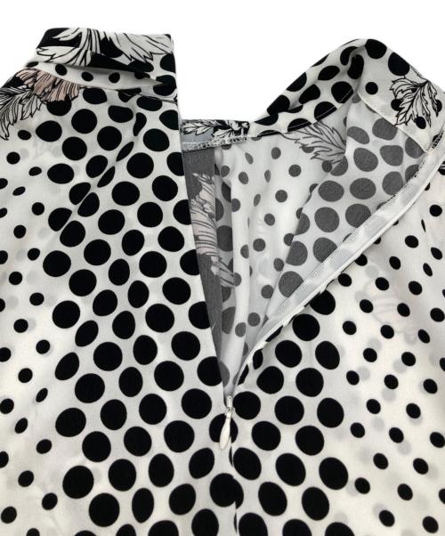 Pinky & Dianne（ピンキーアンドダイアン）Pinky & Dianne (ピンキーアンドダイアン) ラインブロックフラワープリントブラウス ホワイト サイズ:38の古着・服飾アイテム