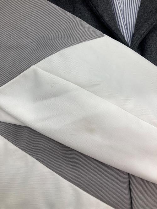 MONCLER GAMME BLEU（モンクレール ガム ブルー）MONCLER GAMME BLEU (モンクレール ガム ブルー) GIACCA/ダウンテーラードジャケット グレー サイズ:1の古着・服飾アイテム