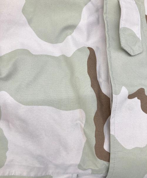 US ARMY（ユーエスアーミー）US ARMY (ユーエスアーミー) ECWCS GEN1デザートカモゴアテックスパーカー ベージュ サイズ:ⅯLの古着・服飾アイテム