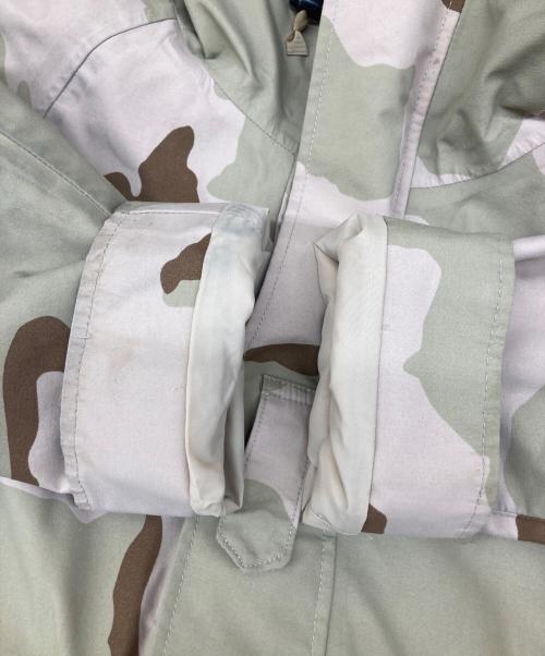 US ARMY（ユーエスアーミー）US ARMY (ユーエスアーミー) ECWCS GEN1デザートカモゴアテックスパーカー ベージュ サイズ:ⅯLの古着・服飾アイテム