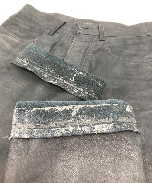 A.P.C.（アーペーセー）A.P.C. (アーペーセー) コーティングカウレザーパンツ ブラック サイズ:71㎝（W28）の古着・服飾アイテム