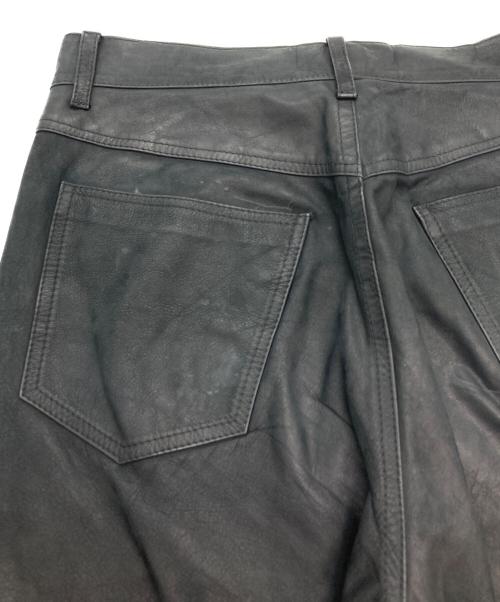 A.P.C.（アーペーセー）A.P.C. (アーペーセー) コーティングカウレザーパンツ ブラック サイズ:71㎝（W28）の古着・服飾アイテム