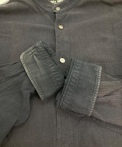 ISSEY MIYAKE（イッセイミヤケ）ISSEY MIYAKE (イッセイミヤケ) バンドカラーシャツ ブラック サイズ:3の古着・服飾アイテム
