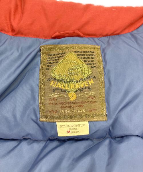 FJALLRAVEN（フェールラーベン）FJALLRAVEN (フェールラーベン) ダウンジャケット レッド サイズ:Mの古着・服飾アイテム