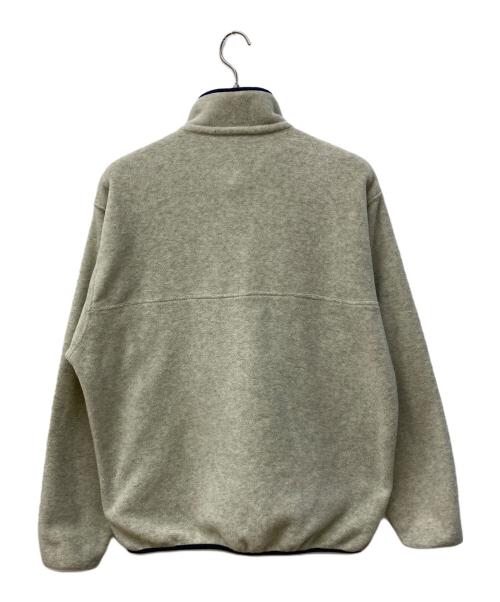 Patagonia（パタゴニア）Patagonia (パタゴニア) ライトウェイト・シンチラ・スナップT/フリースプルオーバー ライトグレー サイズ:Mの古着・服飾アイテム