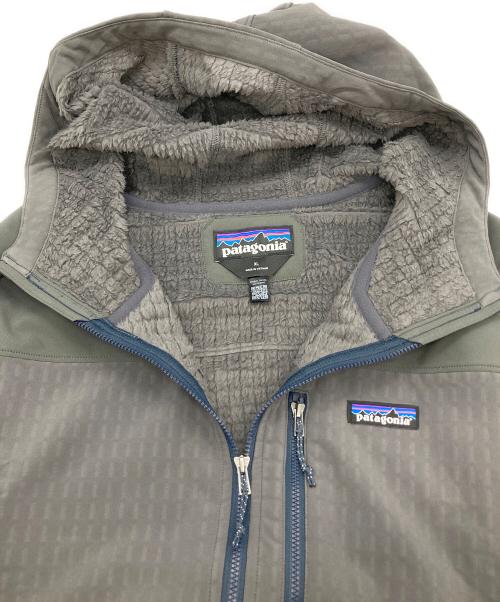 Patagonia（パタゴニア）Patagonia (パタゴニア) R2 テックフェイス・プルオーバー/裏ボアアノラックパーカー グレー サイズ:XLの古着・服飾アイテム