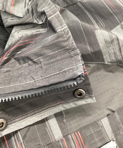 Gcores Industries（ジーコアス インダストリーズ）Gcores Industries (ジーコアス インダストリーズ) コラボマウンテンパーカー グレー サイズ:Mの古着・服飾アイテム