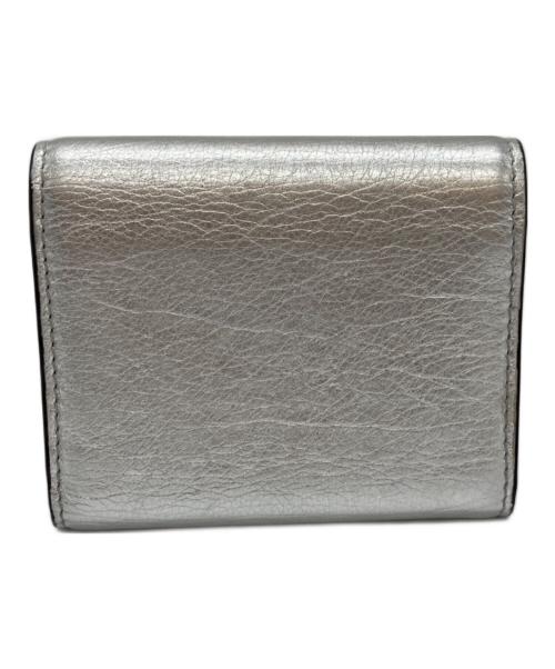 VALENTINO GARAVANI（ヴァレンティノ・ガラヴァーニ）VALENTINO GARAVANI (ヴァレンティノ・ガラヴァーニ) 3つ折り財布 シルバーの古着・服飾アイテム