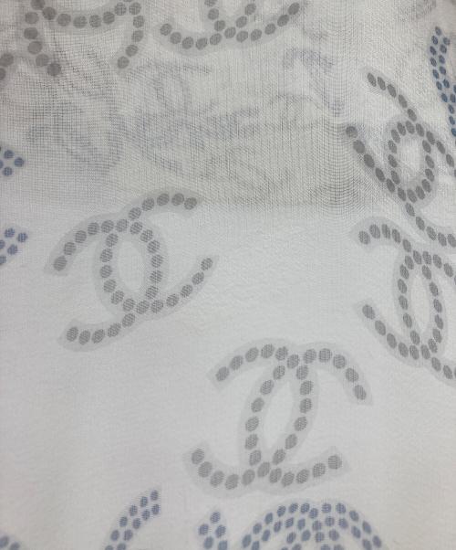 CHANEL（シャネル）CHANEL (シャネル) ココマーク大判シルクスカーフ グレーの古着・服飾アイテム