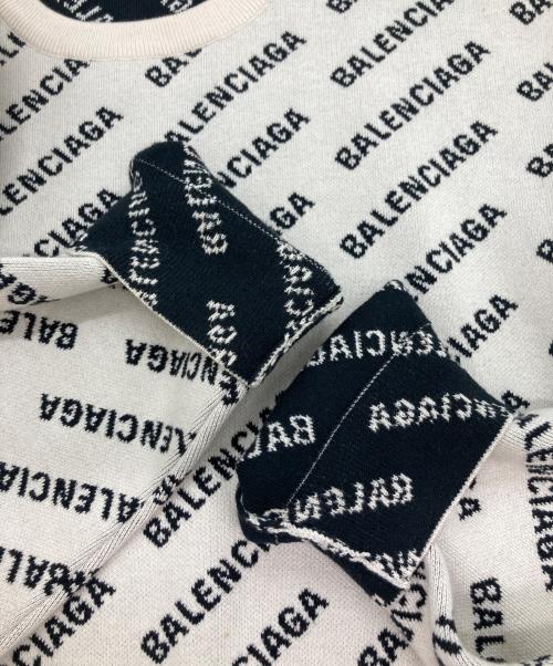 BALENCIAGA（バレンシアガ）BALENCIAGA (バレンシアガ) オールオーバーロゴニット アイボリー×ブラック サイズ:Lの古着・服飾アイテム
