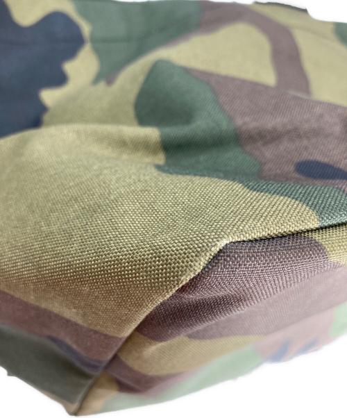 Herve Chapelier（エルベシャプリエ）Herve Chapelier (エルベシャプリエ) ナイロン舟形トートM カーキの古着・服飾アイテム