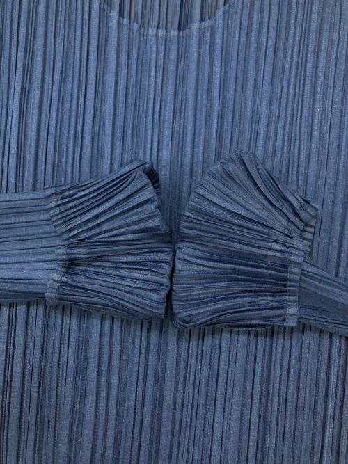 PLEATS PLEASE（プリーツプリーズ）PLEATS PLEASE (プリーツプリーズ) NEBULA/プリーツカットソー ブルー サイズ:不明の古着・服飾アイテム