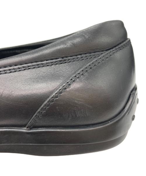 TOD'S（トッズ）TOD'S (トッズ) ドライビングシューズ ブラック サイズ:6の古着・服飾アイテム
