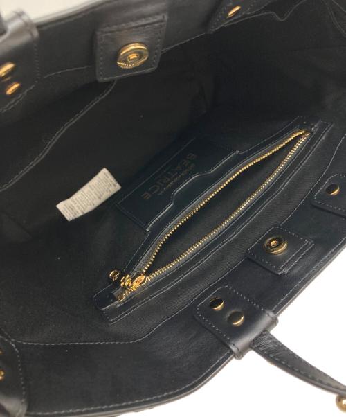 DOLCE & GABBANA（ドルチェ＆ガッバーナ）DOLCE & GABBANA (ドルチェ＆ガッバーナ) Small Beatrice Graffiti Tote/2WAYバッグ アイボリー×ブラックの古着・服飾アイテム