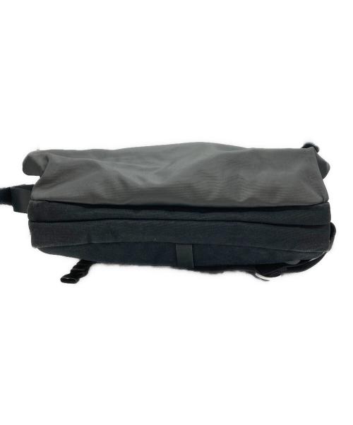 Cote&Ciel（コートエシエル）Cote&Ciel (コートエシエル) Riss Coated Canvas Black/メッセンジャーバッグ ブラックの古着・服飾アイテム
