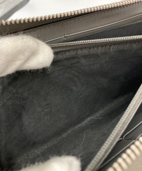 GUCCI（グッチ）GUCCI (グッチ) GGエンボスジップアラウンドウォレット長財布 グレーの古着・服飾アイテム