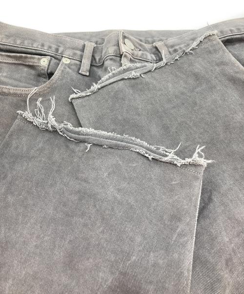 Maison Margiela（メゾンマルジェラ）Maison Margiela (メゾンマルジェラ) 後染めカットオフデニムパンツ グレー サイズ:34の古着・服飾アイテム