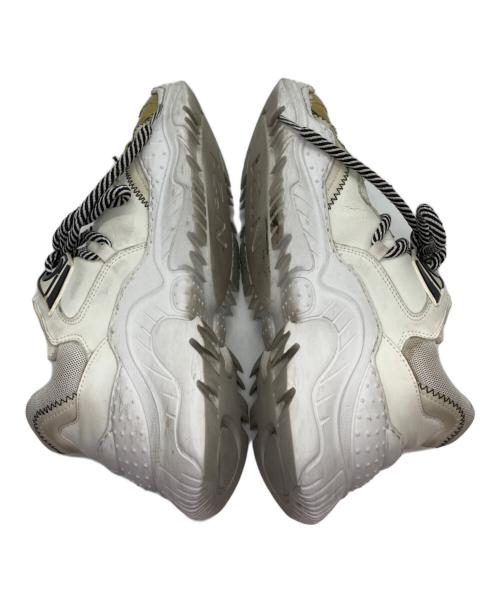 N°21（ヌメロヴェントゥーノ）N°21 (ヌメロヴェントゥーノ) ダッドスニーカー ホワイト サイズ:23の古着・服飾アイテム