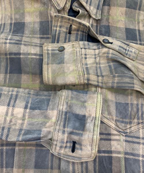 ISAMU KATAYAMA BACKLASH（イサムカタヤマ・バックラッシュ）ISAMU KATAYAMA BACKLASH (イサムカタヤマ・バックラッシュ) シープレザー転写チェックシャツ ブラウン サイズ:2の古着・服飾アイテム