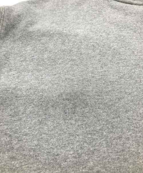 maison kitsune（メゾンキツネ）maison kitsune (メゾンキツネ) 裏起毛ワンポイント刺繍スウェット グレー サイズ:Mの古着・服飾アイテム