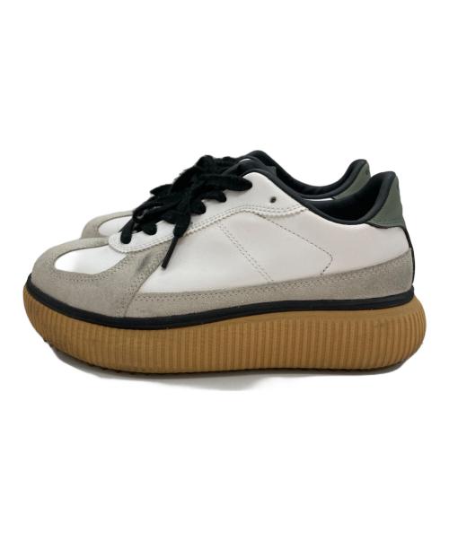 Onitsuka Tiger（オニツカタイガー）Onitsuka Tiger (オニツカタイガー) DELECITY / デレシティ/チャンキーソールスニーカー ホワイト サイズ:23.5の古着・服飾アイテム