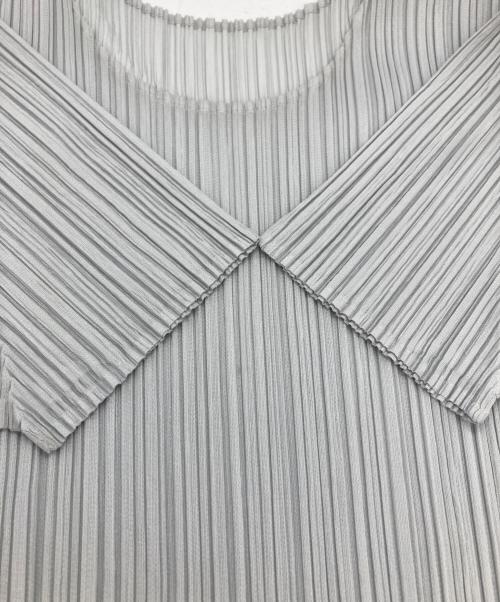 PLEATS PLEASE（プリーツプリーズ）PLEATS PLEASE (プリーツプリーズ) ハーフスリーブプリーツカットソー ライトグレー サイズ:3の古着・服飾アイテム