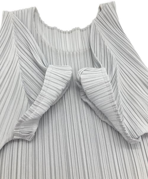 PLEATS PLEASE（プリーツプリーズ）PLEATS PLEASE (プリーツプリーズ) ハーフスリーブプリーツカットソー ライトグレー サイズ:3の古着・服飾アイテム