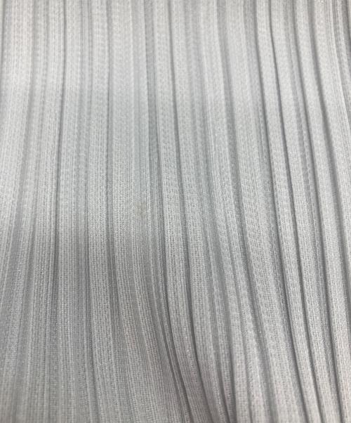 PLEATS PLEASE（プリーツプリーズ）PLEATS PLEASE (プリーツプリーズ) ハーフスリーブプリーツカットソー ライトグレー サイズ:3の古着・服飾アイテム