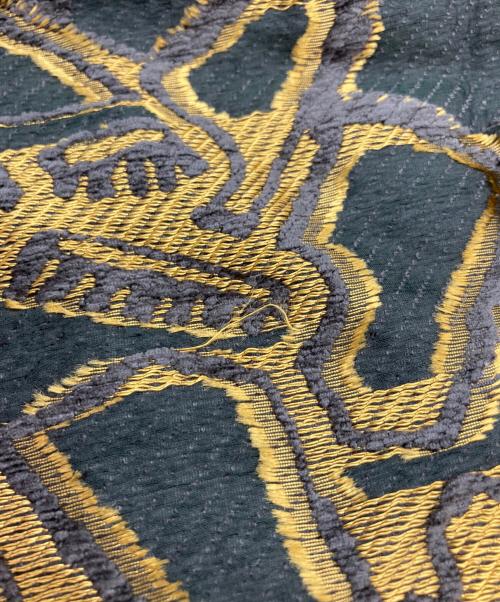 ETRO（エトロ）ETRO (エトロ) フラワー刺繍大判スカーフ カーキ×ゴールドの古着・服飾アイテム