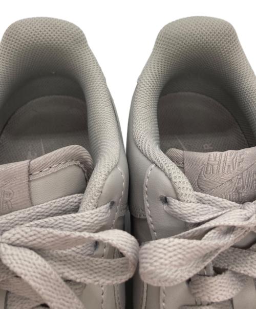 NIKE（ナイキ）NIKE (ナイキ) ローカットスニーカー/Air Force 1 Low グレー/College Grey サイズ:26の古着・服飾アイテム