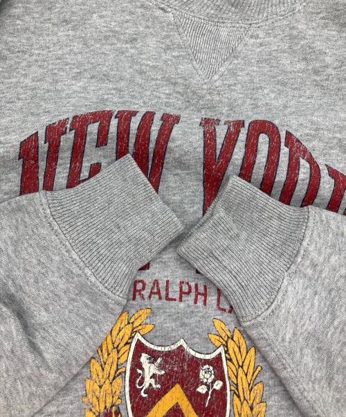 POLO RALPH LAUREN（ポロ・ラルフローレン）POLO RALPH LAUREN (ポロ・ラルフローレン) 3段プリントスウェット グレー サイズ:XSの古着・服飾アイテム