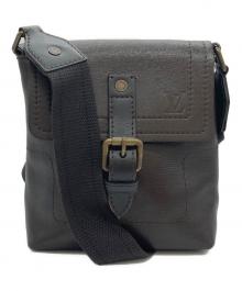 LOUIS VUITTON（ルイ ヴィトン）の古着「ユタショルダーバッグ」｜ブラウン