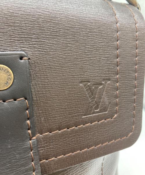 LOUIS VUITTON（ルイ ヴィトン）LOUIS VUITTON (ルイ ヴィトン) ユタショルダーバッグ ブラウンの古着・服飾アイテム
