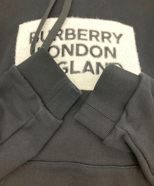 BURBERRY（バーバリー）BURBERRY (バーバリー) ロゴパーカー ブラック サイズ:Lの古着・服飾アイテム