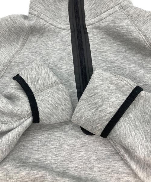 NIKE（ナイキ）NIKE (ナイキ) テックフリースハーフジップスウェット グレー サイズ:Sの古着・服飾アイテム