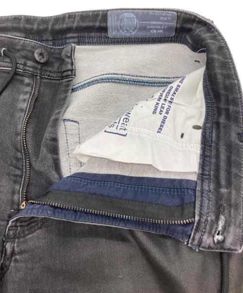 DIESEL（ディーゼル）DIESEL (ディーゼル) ダメージ加工コーティングパンツ ブラック サイズ:30の古着・服飾アイテム