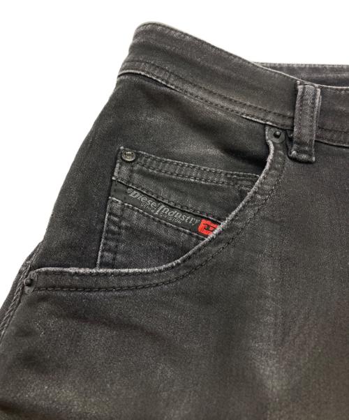 DIESEL（ディーゼル）DIESEL (ディーゼル) ダメージ加工コーティングパンツ ブラック サイズ:30の古着・服飾アイテム