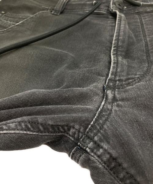 DIESEL（ディーゼル）DIESEL (ディーゼル) ダメージ加工コーティングパンツ ブラック サイズ:30の古着・服飾アイテム