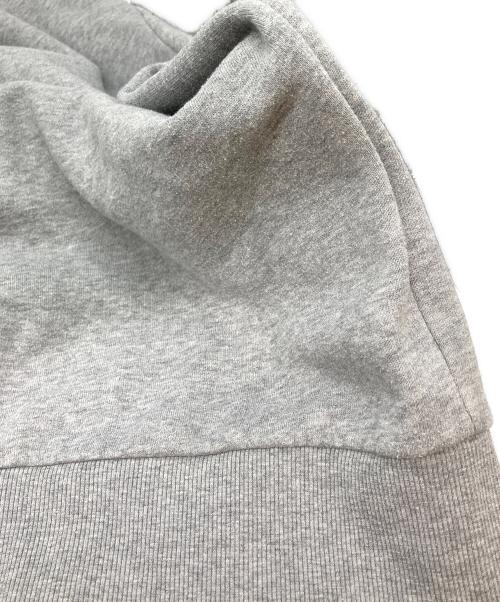 CarHartt（カーハート）CarHartt (カーハート) カモ柄ポケットスウェット グレー サイズ:Mの古着・服飾アイテム
