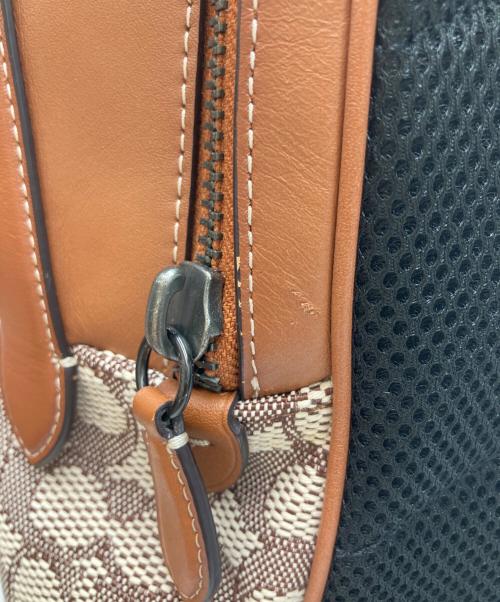 COACH（コーチ）COACH (コーチ) DISNEY (ディズニー) チャーター バックパック シグネチャーウィズミッキーマウスエンブロイダリー/リュック ブラウンの古着・服飾アイテム