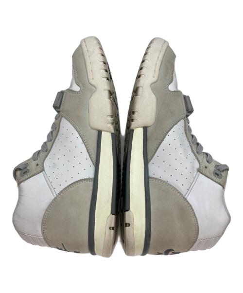 NIKE（ナイキ）NIKE (ナイキ) ハイカットスニーカー ホワイト サイズ:27.5の古着・服飾アイテム
