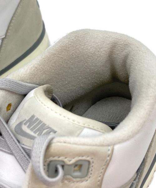 NIKE（ナイキ）NIKE (ナイキ) ハイカットスニーカー ホワイト サイズ:27.5の古着・服飾アイテム
