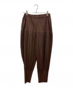 PLEATS PLEASEプリーツプリーズ）の古着「テーパードパンツ」｜ブラウン