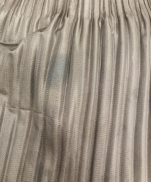 PLEATS PLEASE（プリーツプリーズ）PLEATS PLEASE (プリーツプリーズ) テーパードパンツ ブラウン サイズ:‐の古着・服飾アイテム