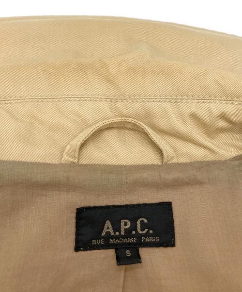 A.P.C.（アーペーセー）A.P.C. (アーペーセー) ショートトレンチコート ベージュ サイズ:Sの古着・服飾アイテム