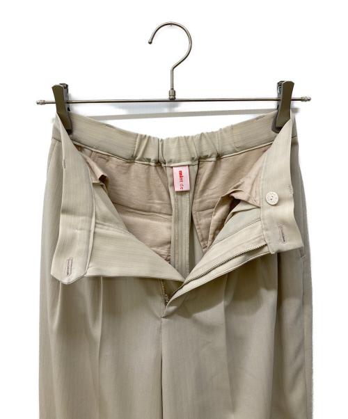 mint designs（ミント デザインズ）mint designs (ミント デザインズ) バックスリットストライプパンツ ベージュ サイズ:Ⅿの古着・服飾アイテム