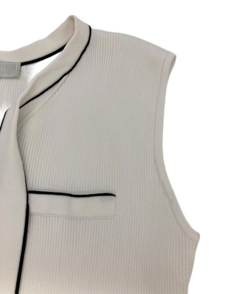 CELFORD（セルフォード）CELFORD (セルフォード) ボウタイノースリーブニットワンピース ホワイト サイズ:36の古着・服飾アイテム